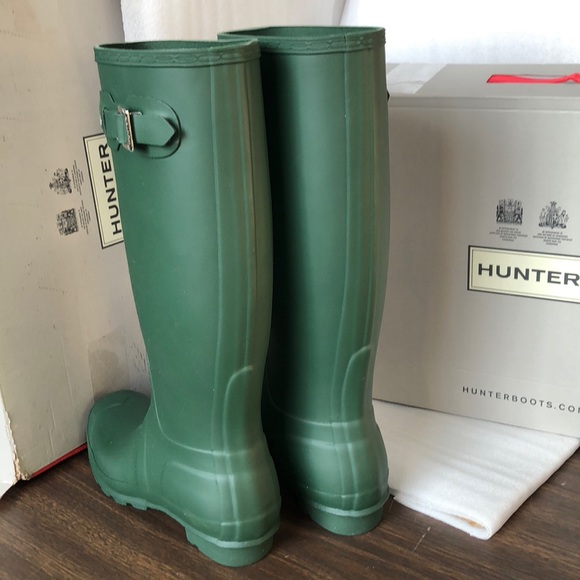 NIB Hunter Boots Classic Tall Green - Picture 2 of 5